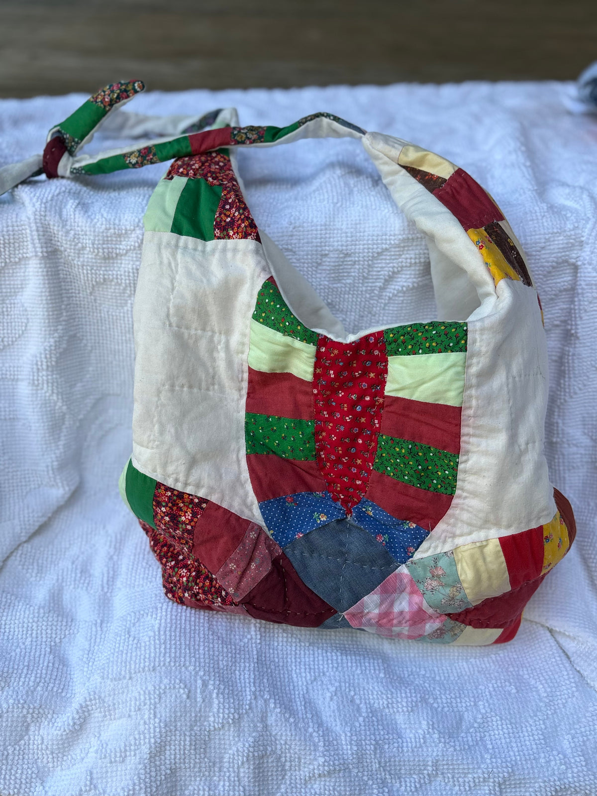 Quilted Sling Knotted Shoulder Bag